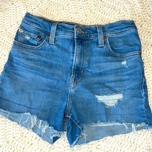 Levi’s jeans distressed natural hem shorts. High rise. 26. GUC no damage. Trendy